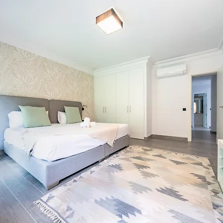 Nueva Andalucia Villa *