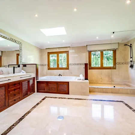 Villa Nueva Andalucia