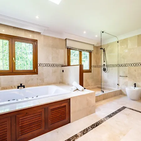 Nueva Andalucia Villa Marbella